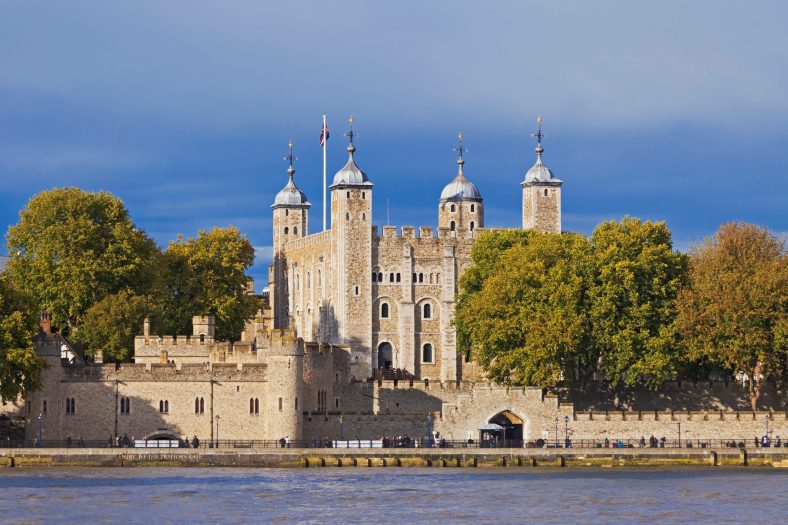 sejarah Tower of London